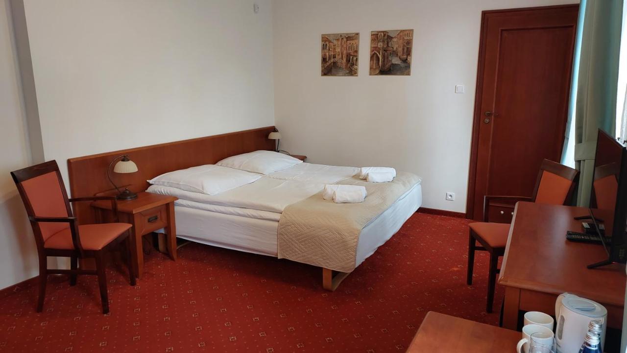 Villa Toskana Погожелица Екстериор снимка