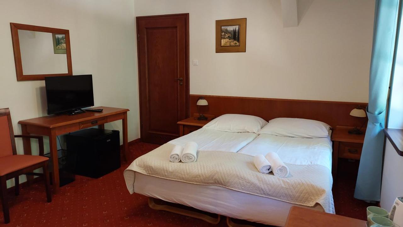 Villa Toskana Погожелица Екстериор снимка